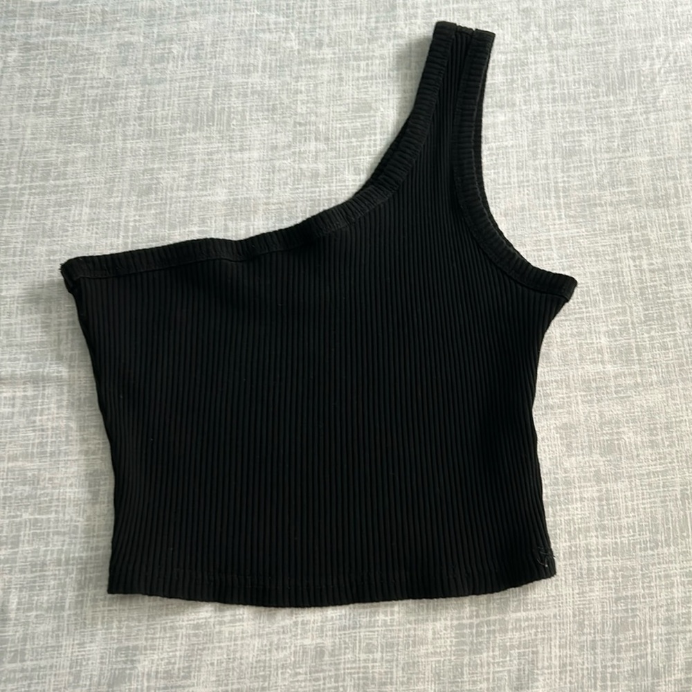 Ribbed One Shoulder Top